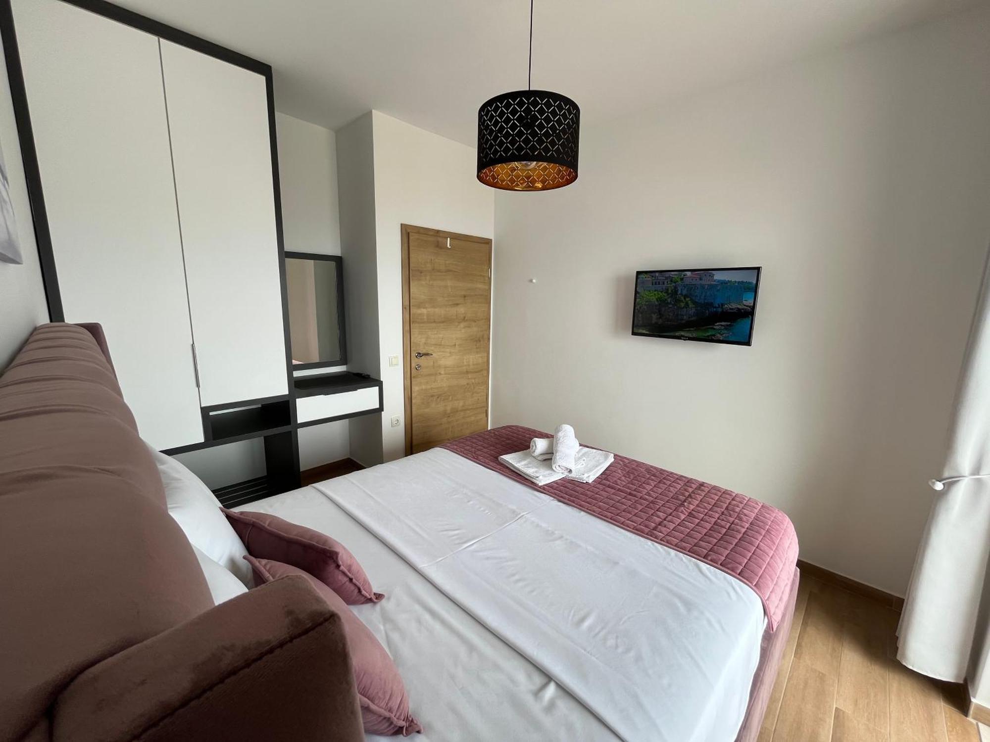 Art'S Apartment Mit Pool Ulcinj Pinjes Exterior foto
